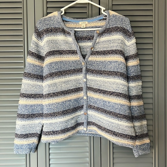 L.L. Bean Sweaters - L.L. Bean : Blue Knit Cardigan - Petite Large